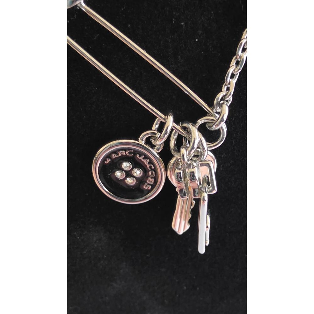 Marc Jacobs Button Pendant Necklace Silver Black NWT 2R4JNC001J38-047 - Picture 3 of 8